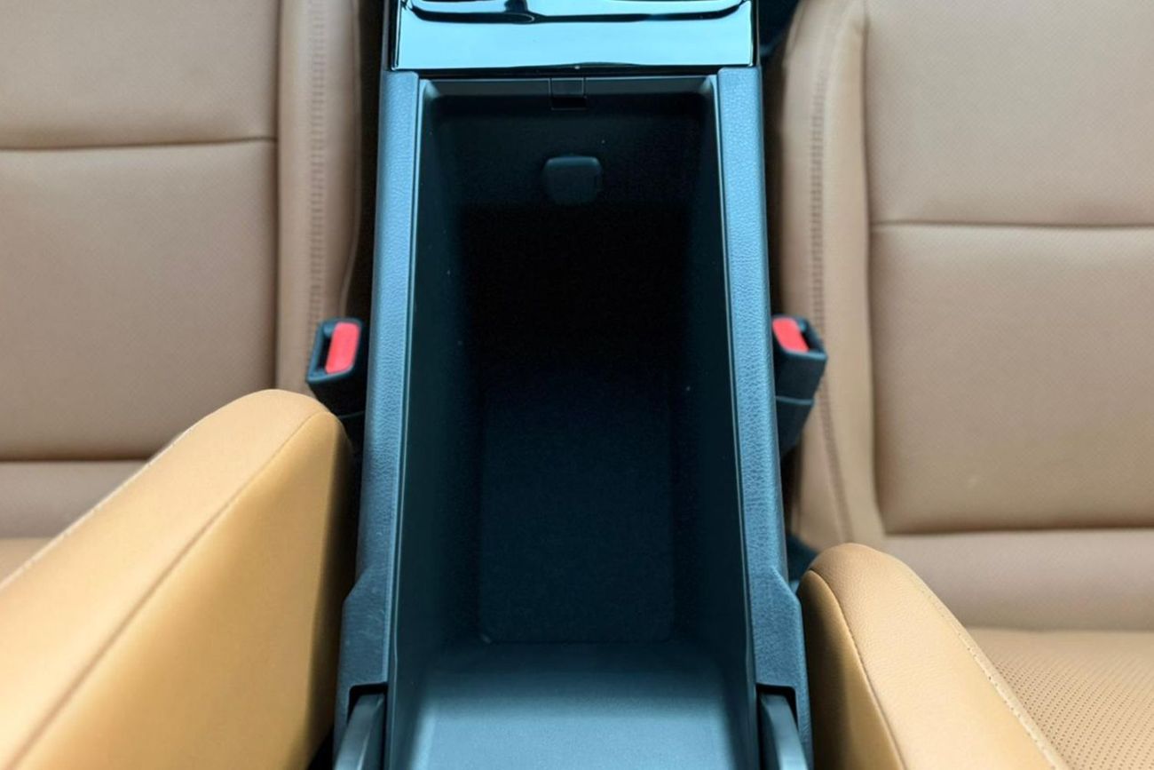Toyota Camry LIMITED HEV l FOR EXPORT ONLY | Automatic | Brand New