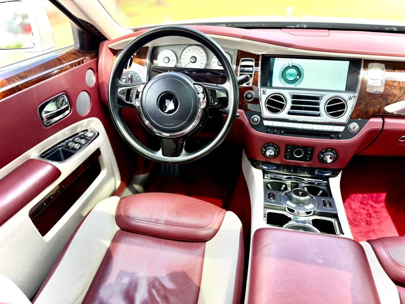Rolls Royce Ghost Std 6.6L l ROLLS ROYCE GHOST l GCC SPECS l 6.6L W12 l YEAR 2017 l