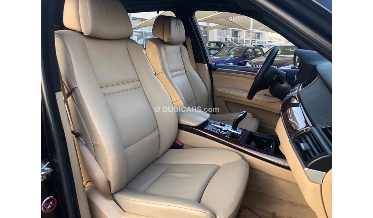 BMW X5 Bmw X5 model 2009GCC car prefect condition full option low mileage sun roof leather seats back camer