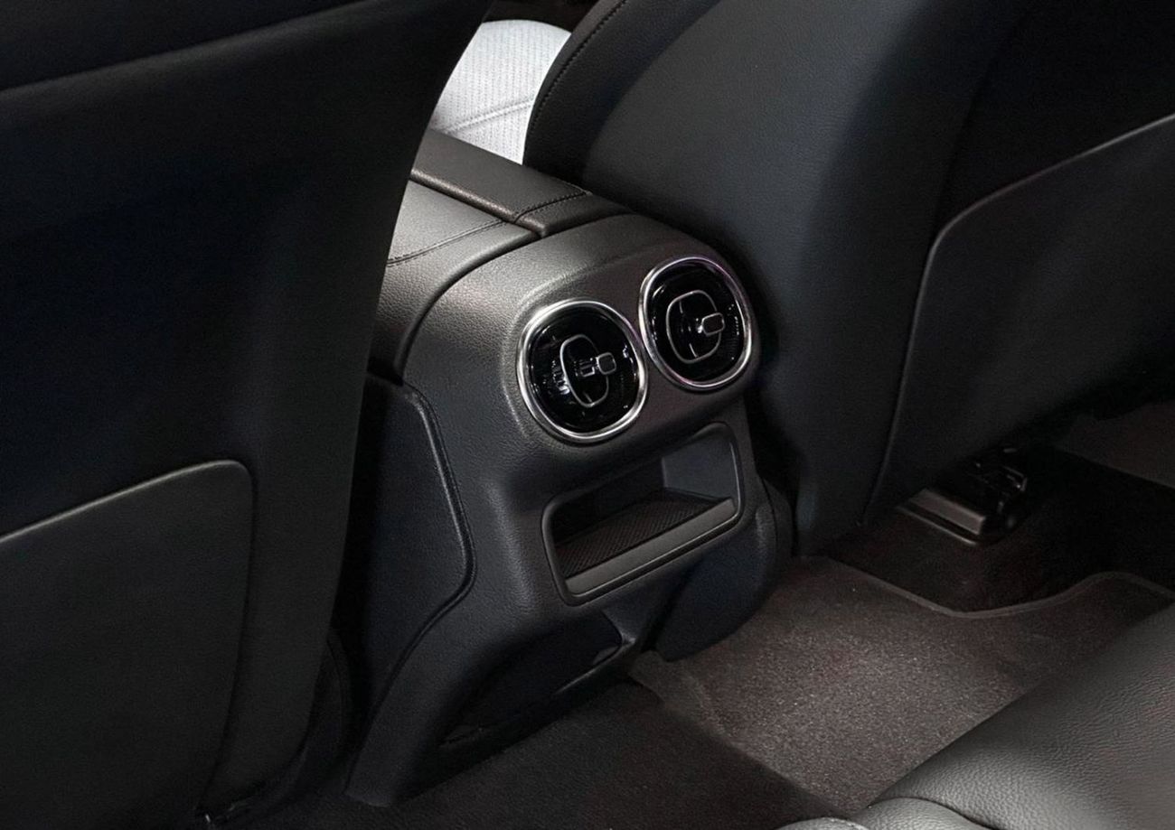 مرسيدس بنز GLC 300