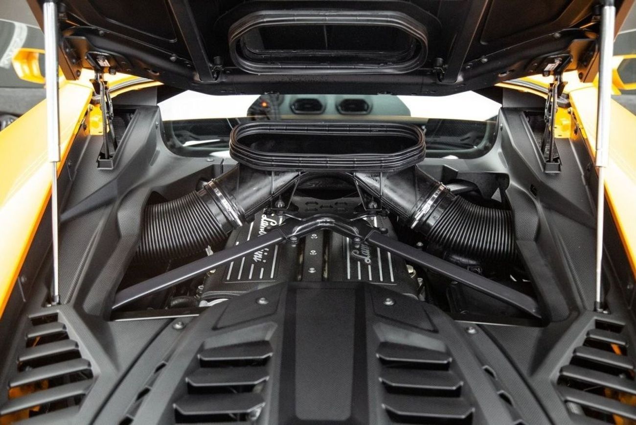 لامبورغيني هوراكان STERRATO