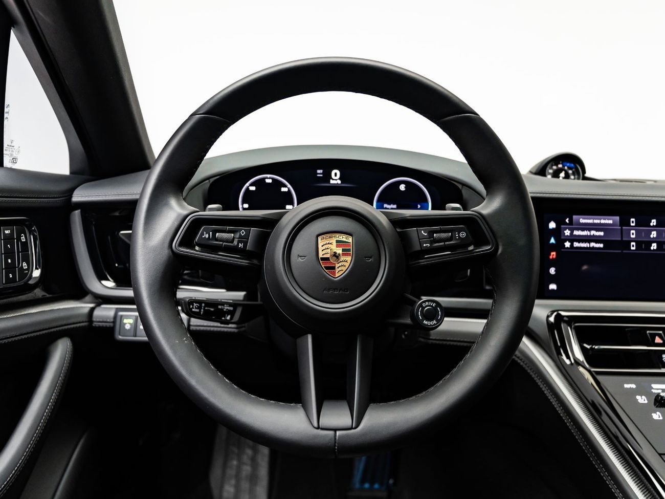 بورش باناميرا Base