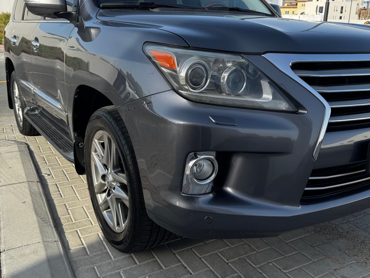 لكزس LX 570