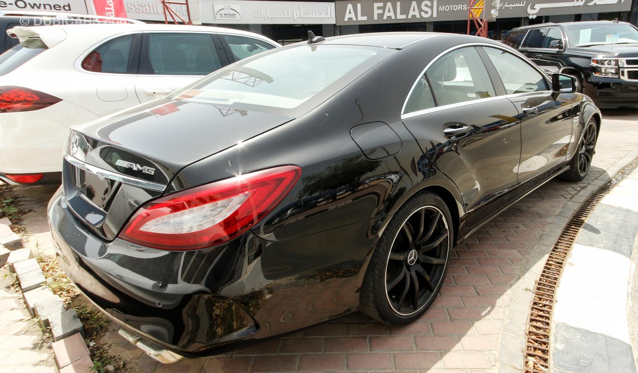 مرسيدس بنز CLS 500 CLS 63 Body Kit