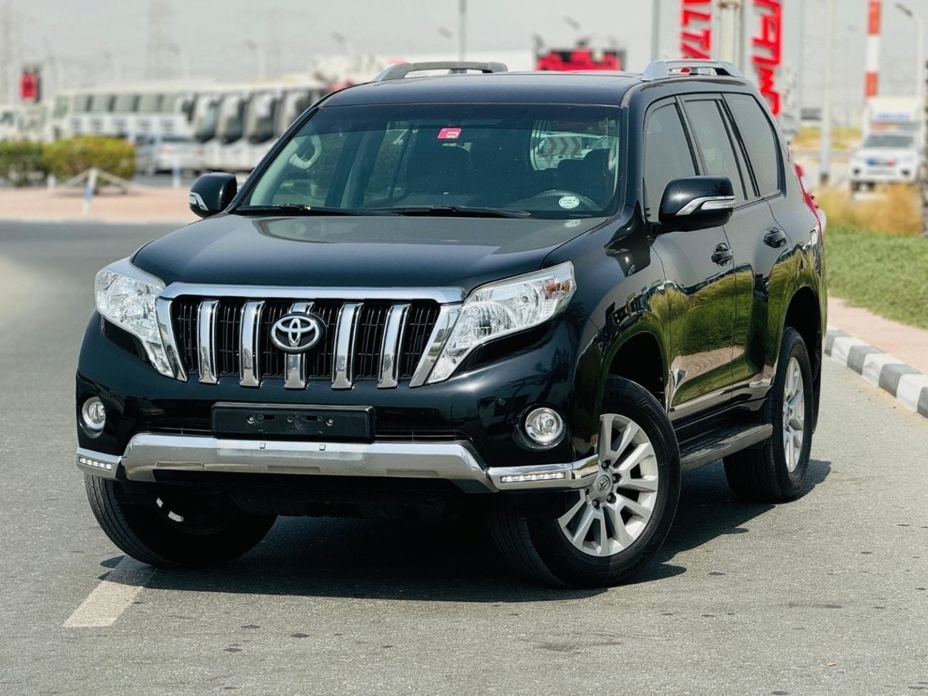 Toyota Prado VXR Toyota prado 2017 V4 black color full options