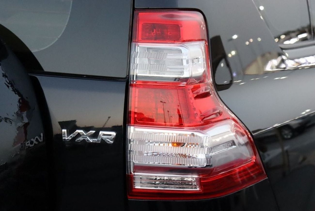 تويوتا برادو VXR 4.0L 4WD Toyota Prado VX.R / 2015 / GCC / V6 / Free Accident