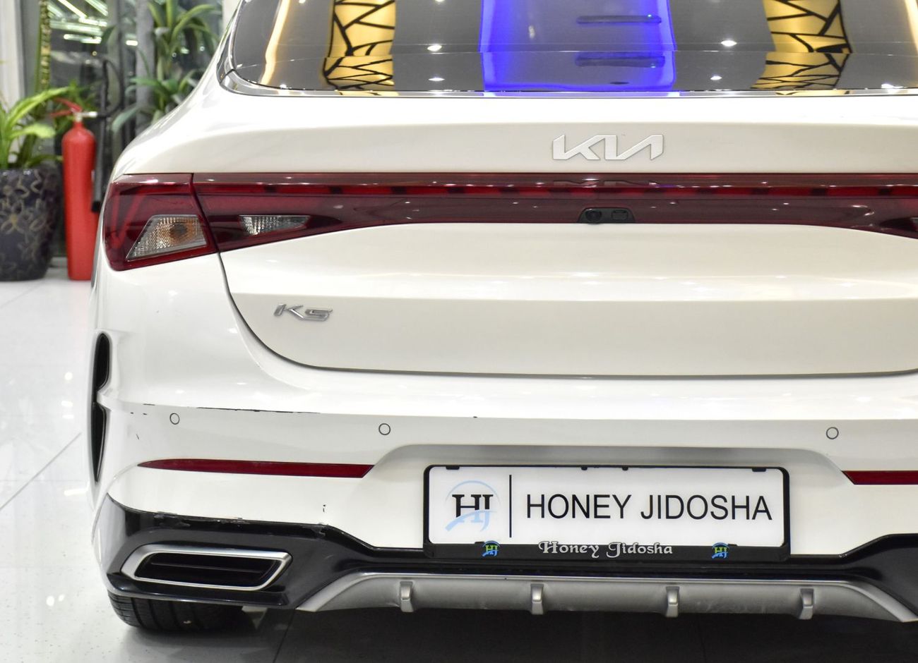 Kia K5 EXCELLENT DEAL for our KIA K5 ( 2022 Model ) in White Color GCC Specs