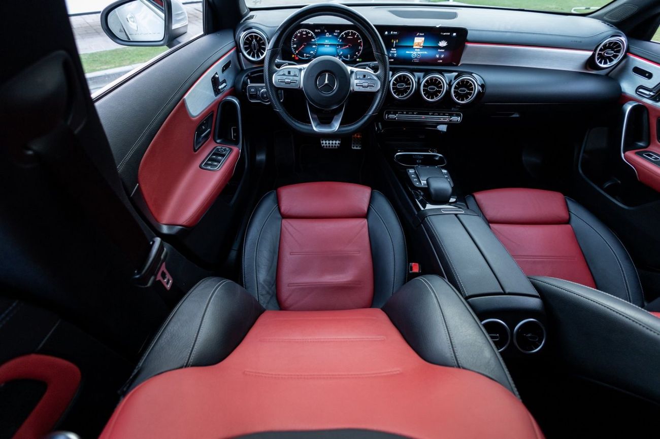 مرسيدس بنز CLA 250 Premium 2.0L