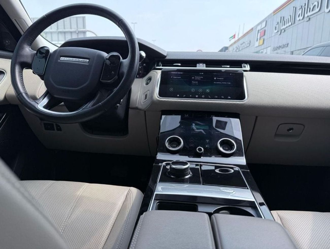 لاند روفر رينج روفر فيلار P250 R-Dynamic S 2.0L 2019 VELAR R DYNAMIC SE P250 / 40,000 KM / Warranty Available up on request