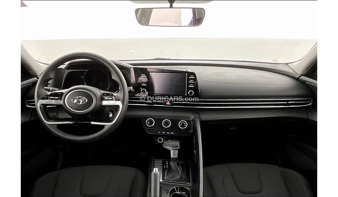 Hyundai Elantra Smart