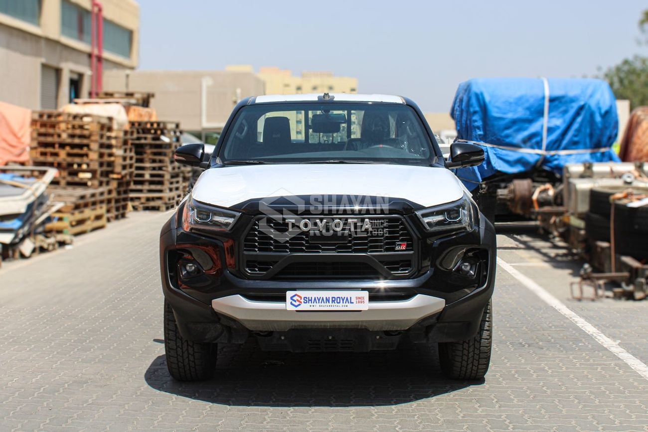 تويوتا هيلوكس GR SPORTS 4.0L V6 PETROL DC AT 4WD 2026MY
