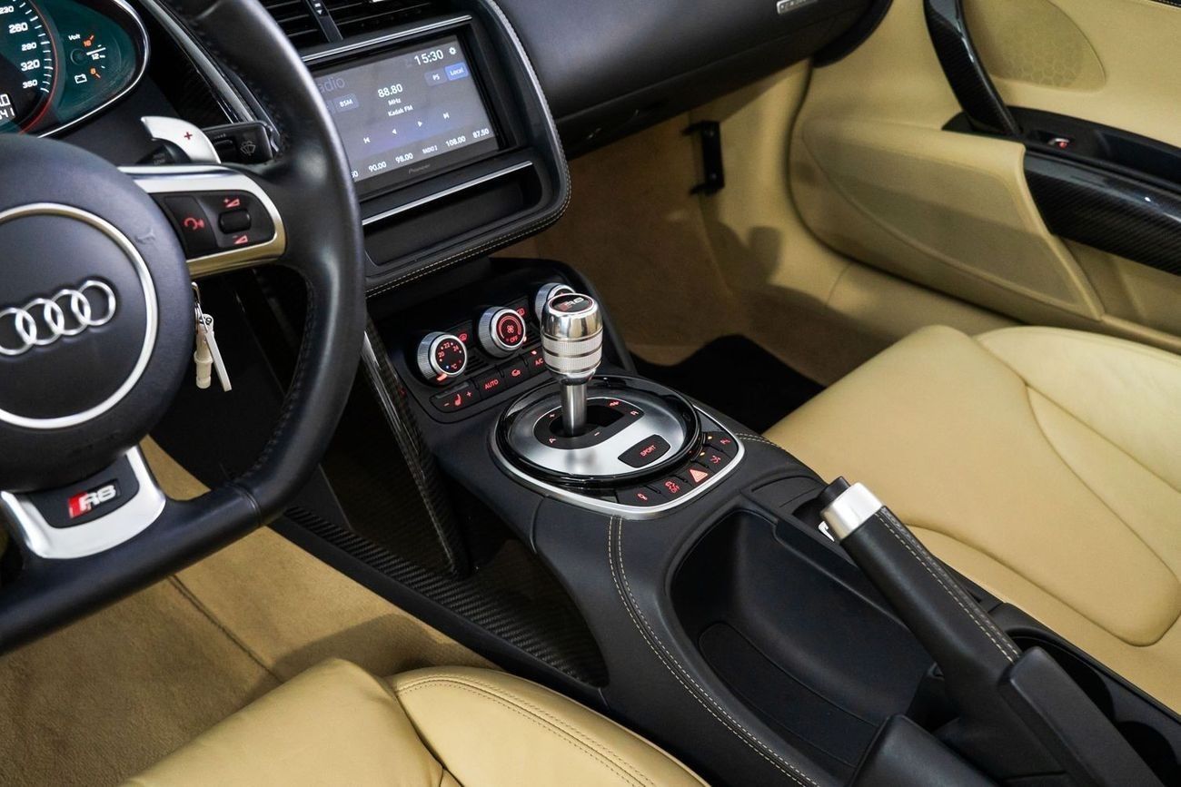 Audi R8 Spyder V10 Plus 5.2L