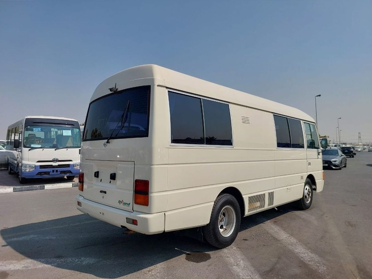 نيسان سيفيليان NISSAN CIVILIAN BUS RHD 1996 MODEL 4.1 L DIESEL MANUAL(PM00562)