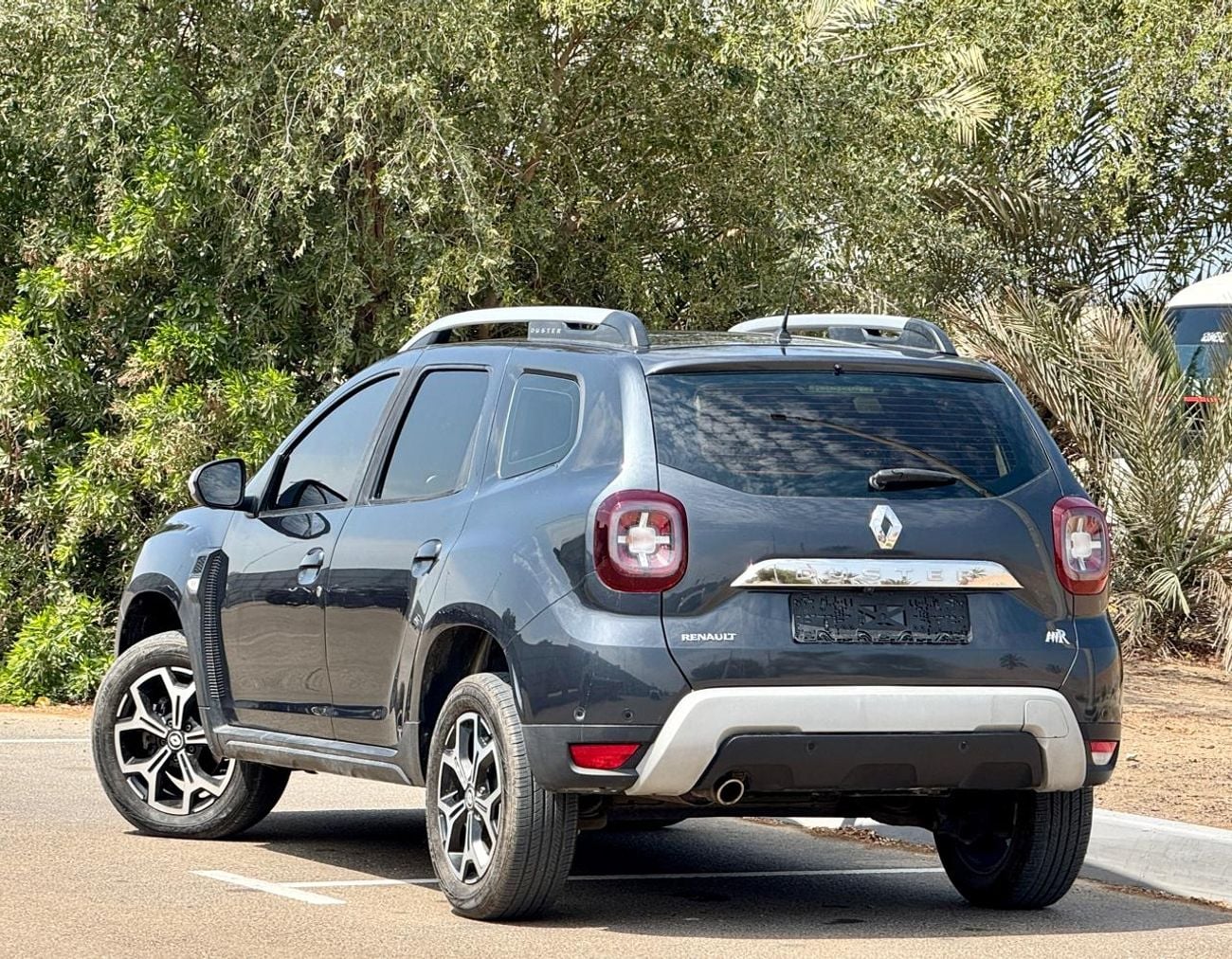 Renault Duster LE 1.6L 470-MONTHLY | GCC | CRUISE CONTROL I FULL OPTION I ACCIDENT FREE