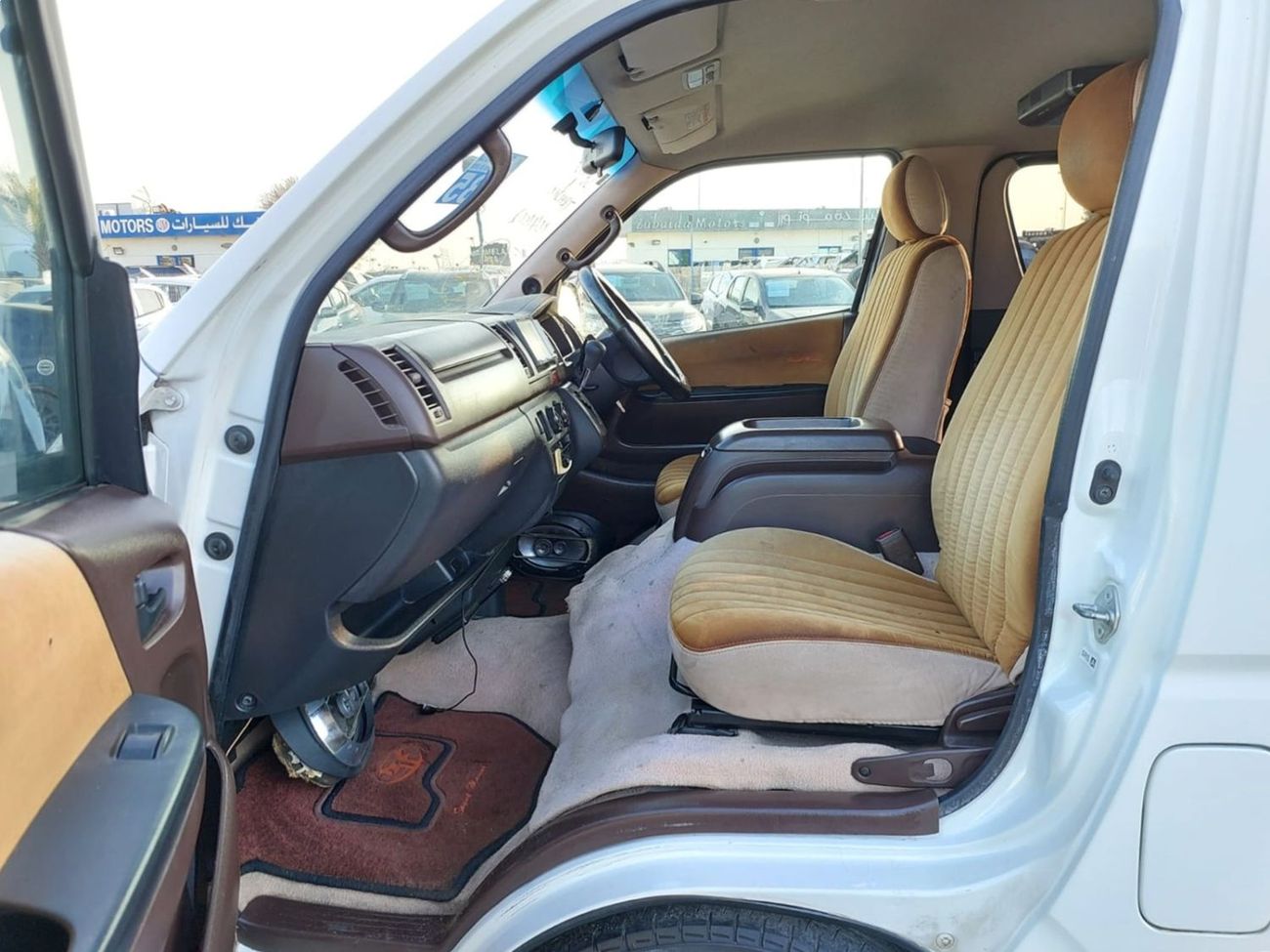 Toyota Hiace (RAMADAN OFFER) TOYOTA HIACE VAN RHD 2006 MODEL 2.0 L PETROL AUTOMATIC(PM41002)