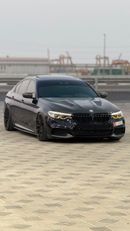 بي أم دبليو M550i Std 4.4L