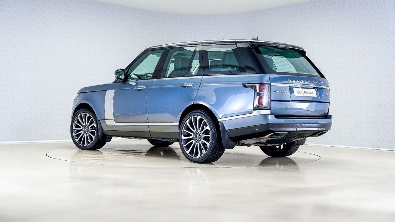 Land Rover Range Rover Vogue SE 5.0L UAE's Very Best Example | 2 Years Free Servicing | AED 5,194 Per Month