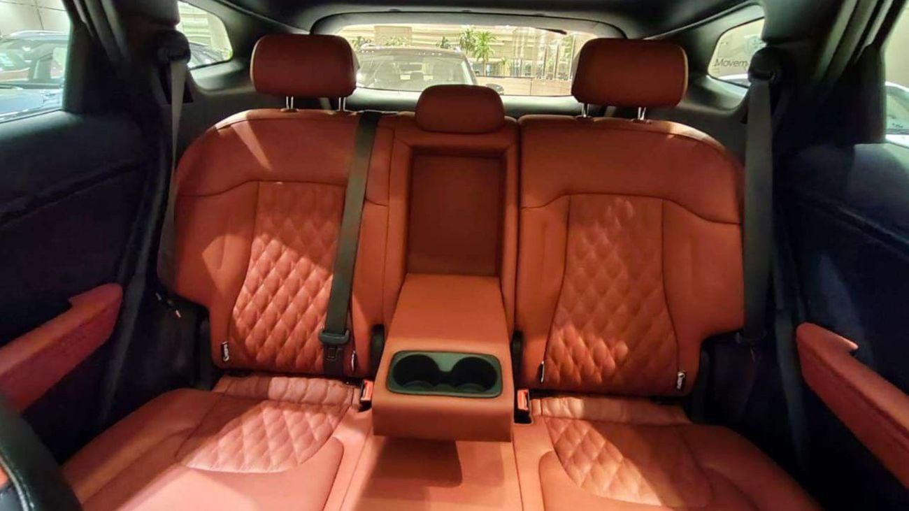 كيا سبورتيج 2.0L MPFI | Petrol | Automatic | All Wheel Drive | 5 Seats | 5 Door