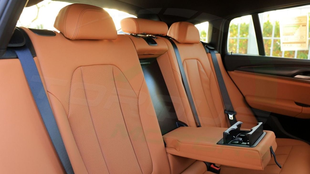 بي أم دبليو X4 ( Only For Export ) 2025 BMW X4 xDrive 30i M 2.0T GCC BRAND NEW