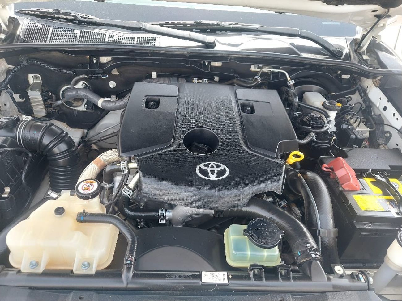 Toyota Hilux DC 2.4L 4WD DIESEL MANUAL TRANSMISSION