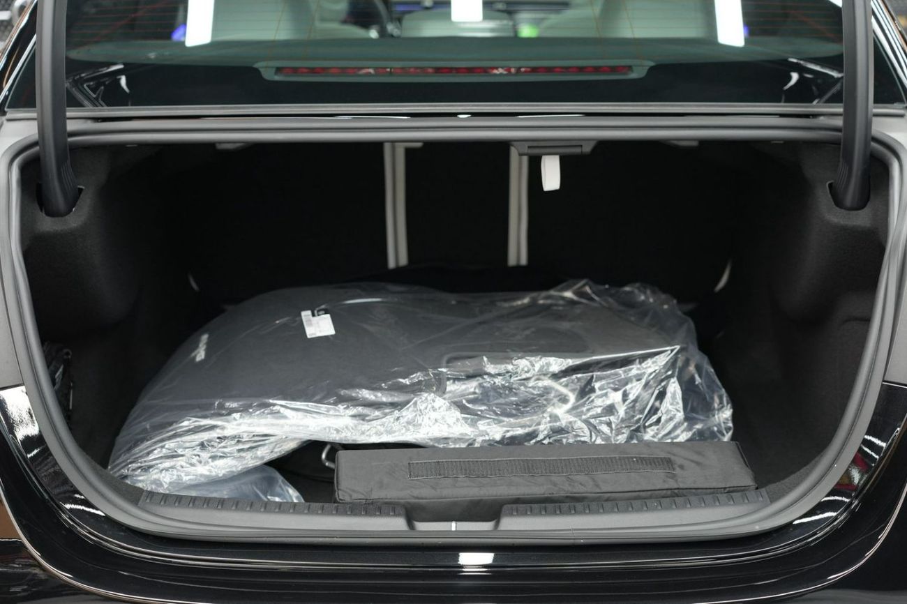 مرسيدس بنز E300 Mercedes-Benz E 300 | 2026 GCC 0km | Agency Warranty | AMG Package