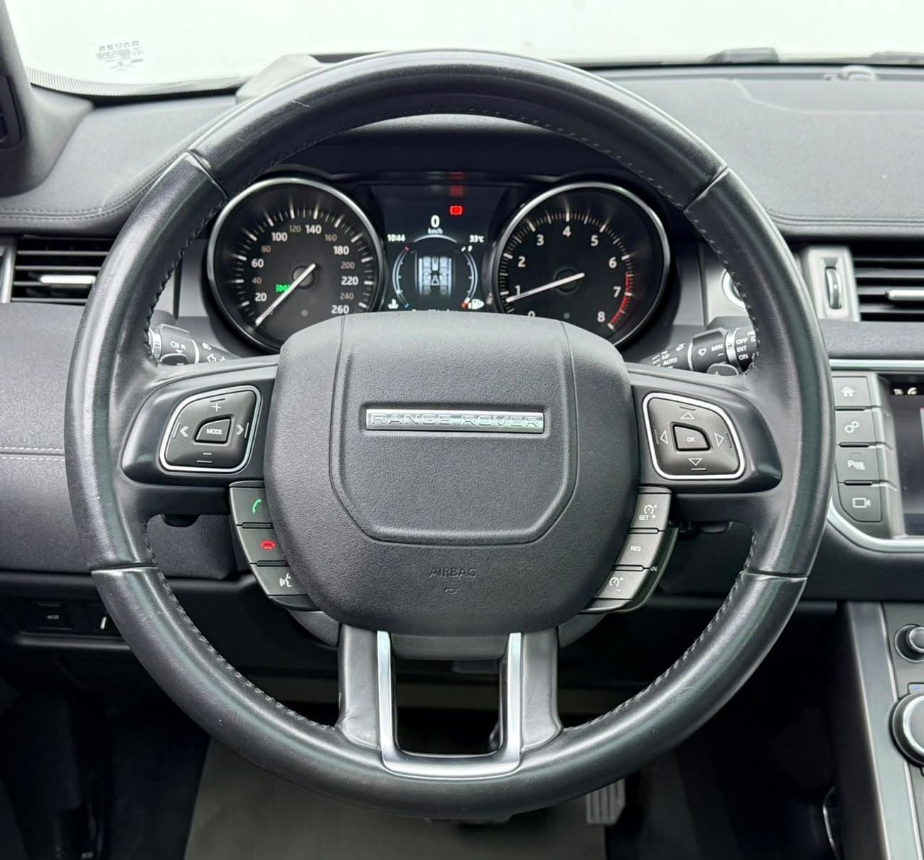 Land Rover Range Rover Evoque SE 2018 Range Rover Evoque R Dynamic SE, Full Service History, Fully Loaded, Excellent Condition, GCC