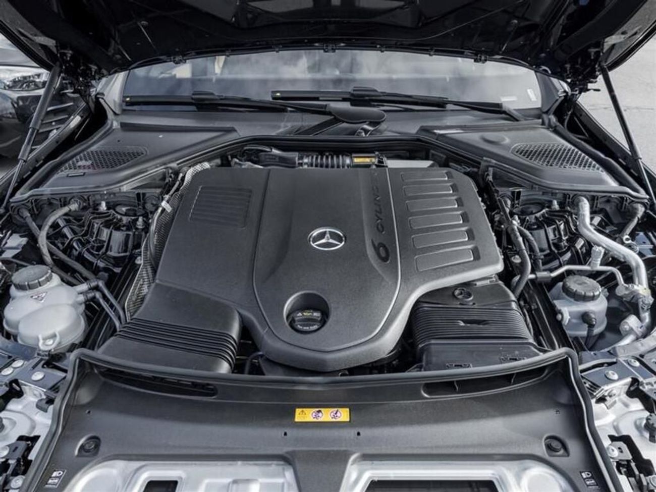 Mercedes-Benz E 450 4MATIC Sedan Brand New *Export price*