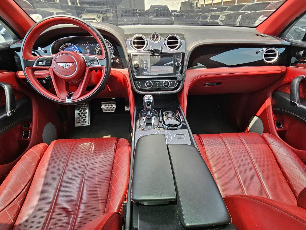 بنتلي بينتايجا Bentley Bentayga 2017  (W12- 6.0L -Twin-TurbO)