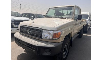 Toyota Land Cruiser Pick Up 4.2L Diesel, M/T, Differential Lock Switch, Double Tank, Back Towing Hook ( CODE # TLP22)