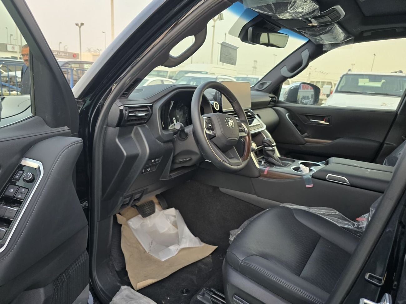 تويوتا لاند كروزر VXR 4.0L