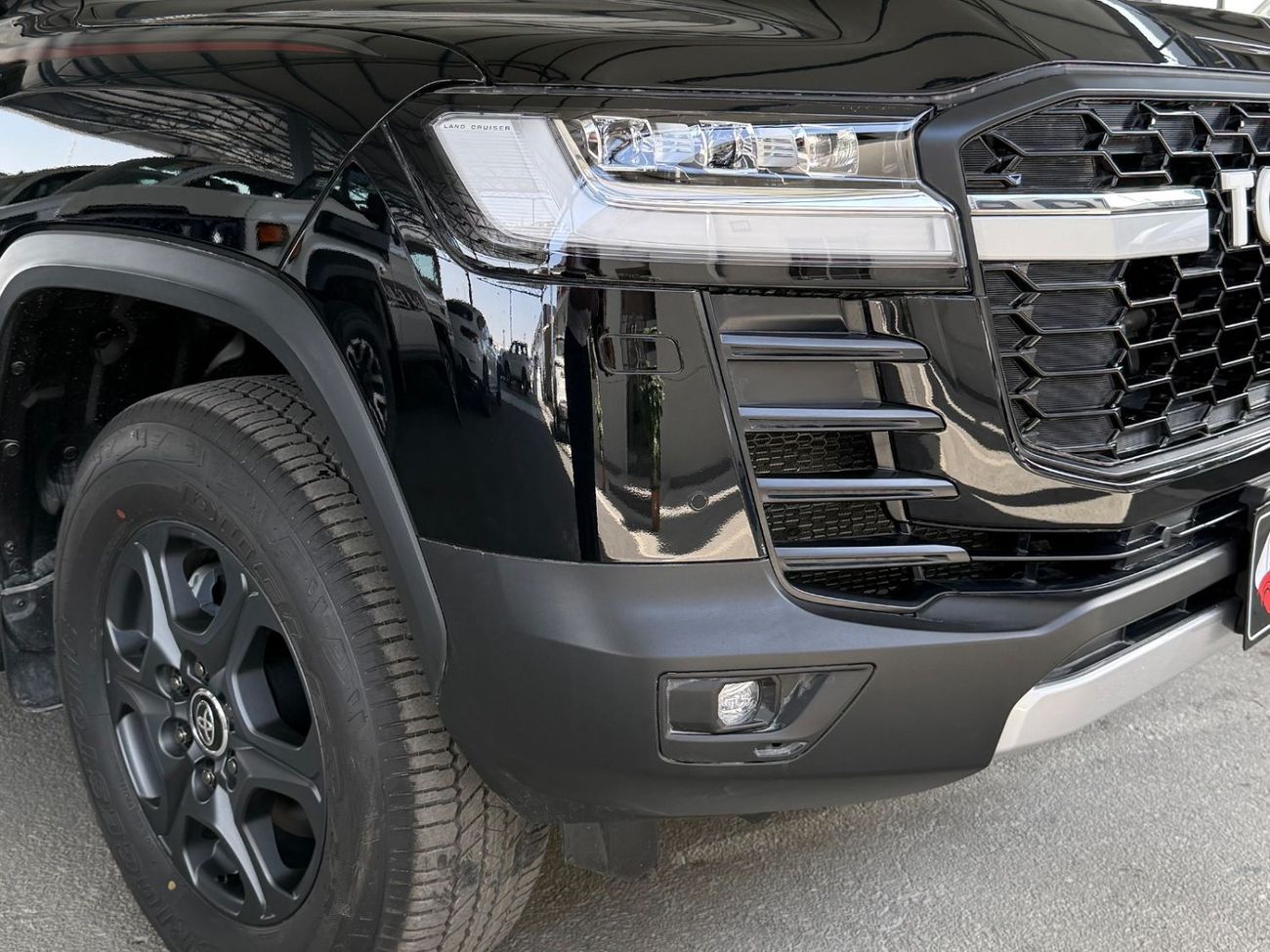 Toyota Land Cruiser 2026 LAND CRUISER GR-SPORT 3.5 HYBRID **EXPORT ONLY**التصدير فقط خارج الخليج***