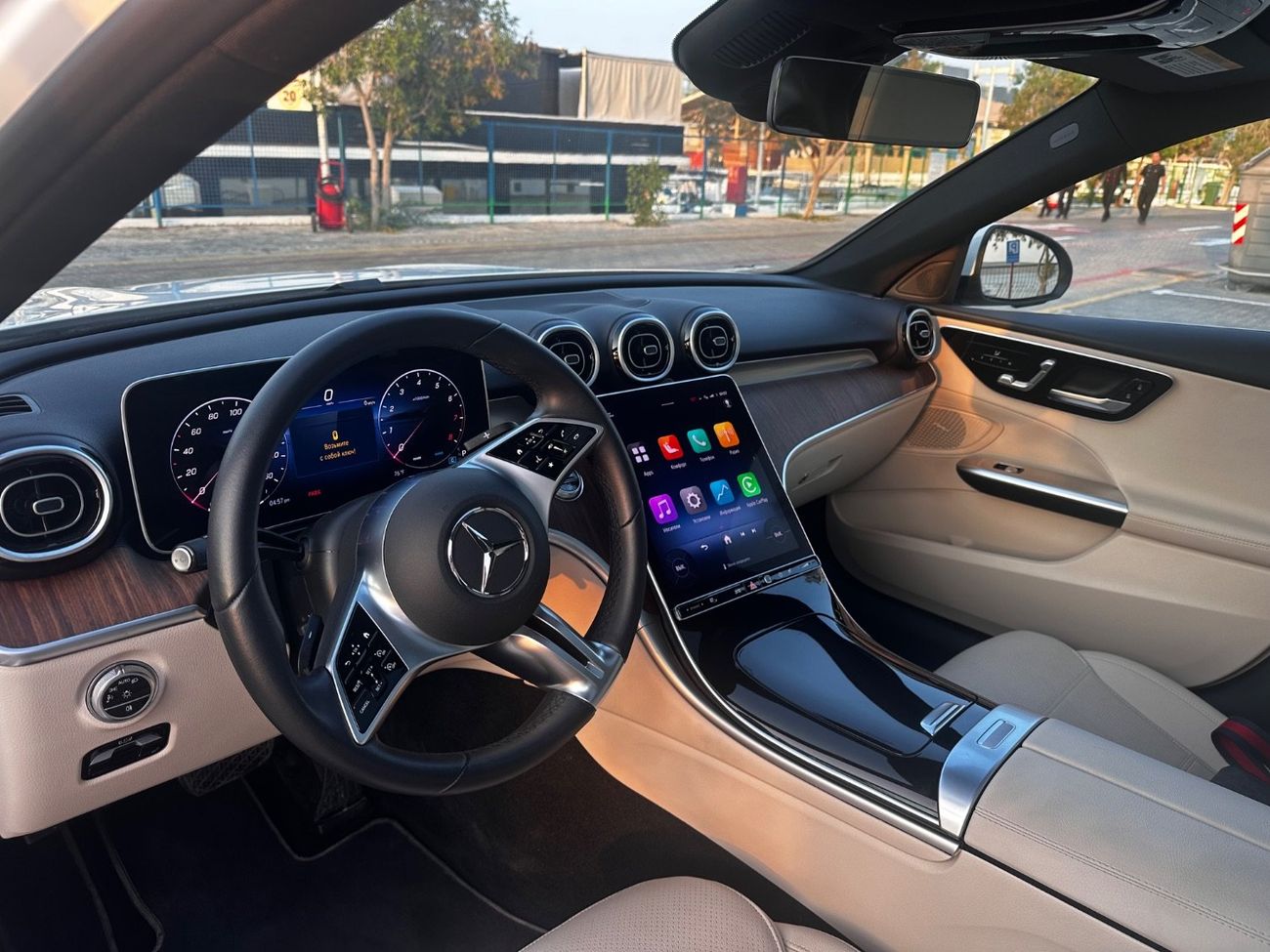 Mercedes-Benz C 300 Base Automatically parking