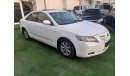 Toyota Camry GCC - number one - sensors - wood - alloy wheels - cruise control - perfect condition