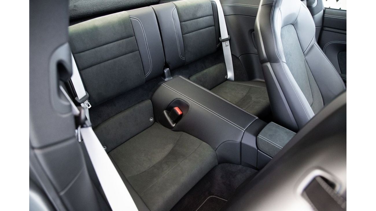 Porsche 911 CARRERA GTS