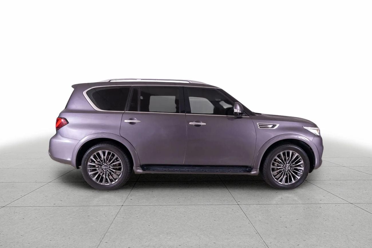 Infiniti QX80 Luxe 7st 5.6L LUXE 5.6