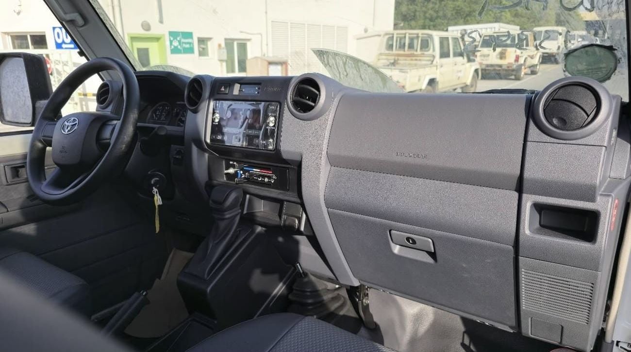 Toyota Land Cruiser Pick Up 79 Single Cab 2.8L Auto Diesel