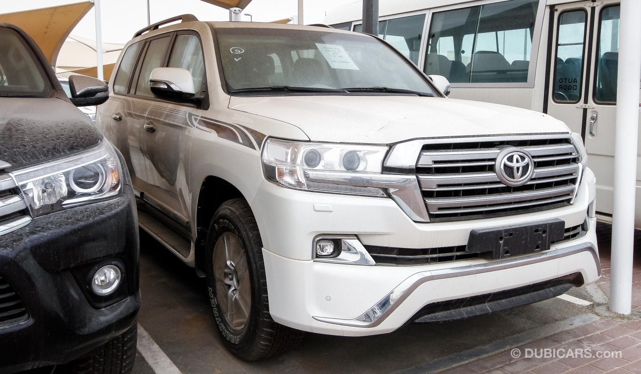 Toyota Land Cruiser GXR V6