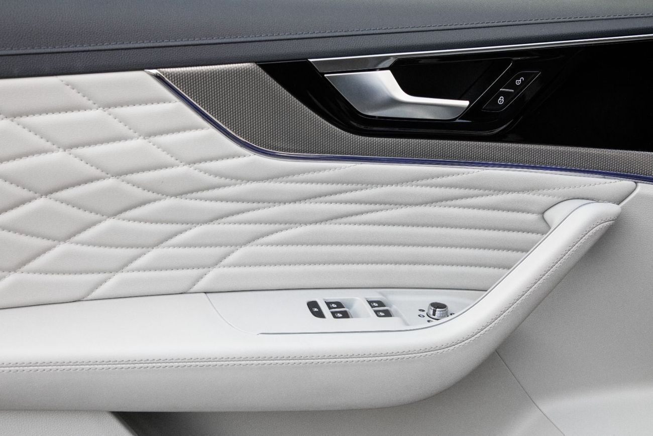 هونغشي HS5 HS5 Flagship AWD | 1,743 P.M | 0% Downpayment | WARRANTY