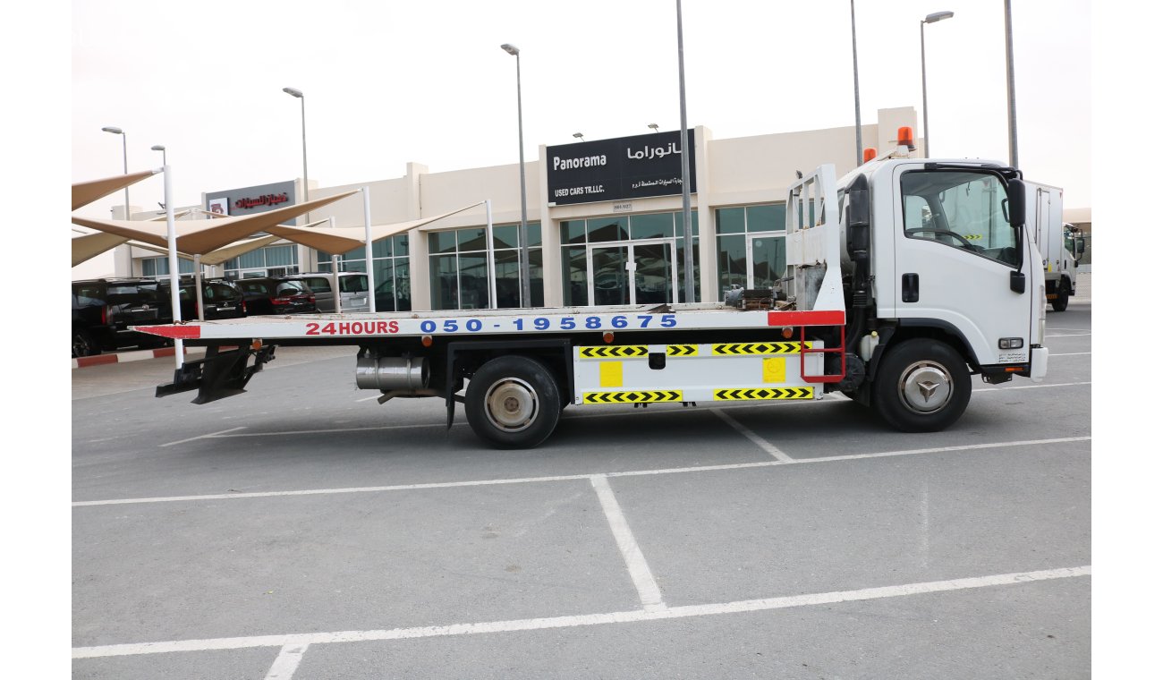 Isuzu NPR FLAT BED RECOVERY TRUCK