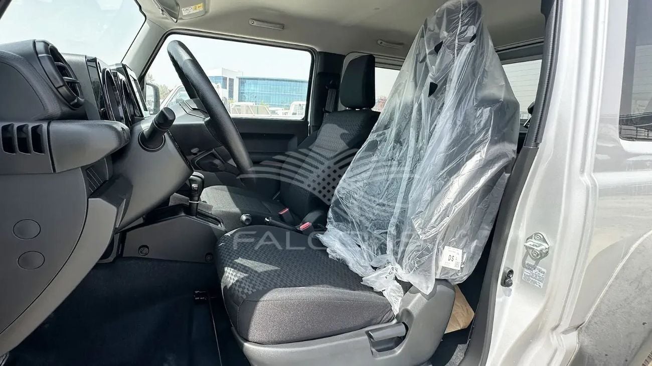سوزوكي جيمني GLX GL(SLDA) 1.5L (3-Doors) AT