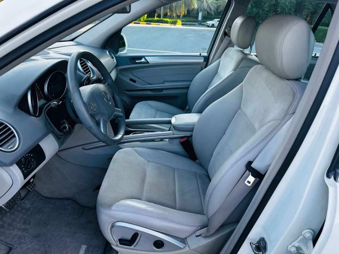 Mercedes-Benz ML 350 MODEL 2009 GCC CAR PERFECT CONDITION INSIDE AND OUTSIDE FULL OPTION SUN ROOF