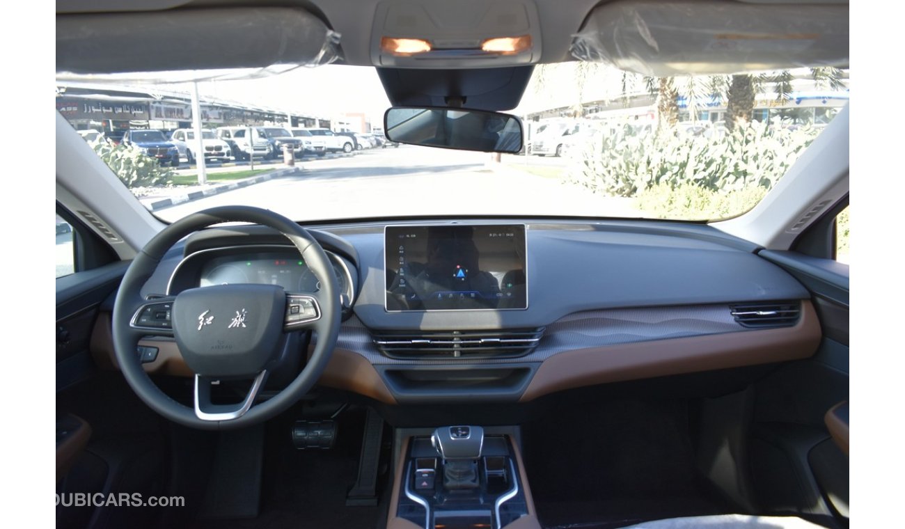 HONGQI EQM5 MY22 - WHT_TAN - RANGE 430KM