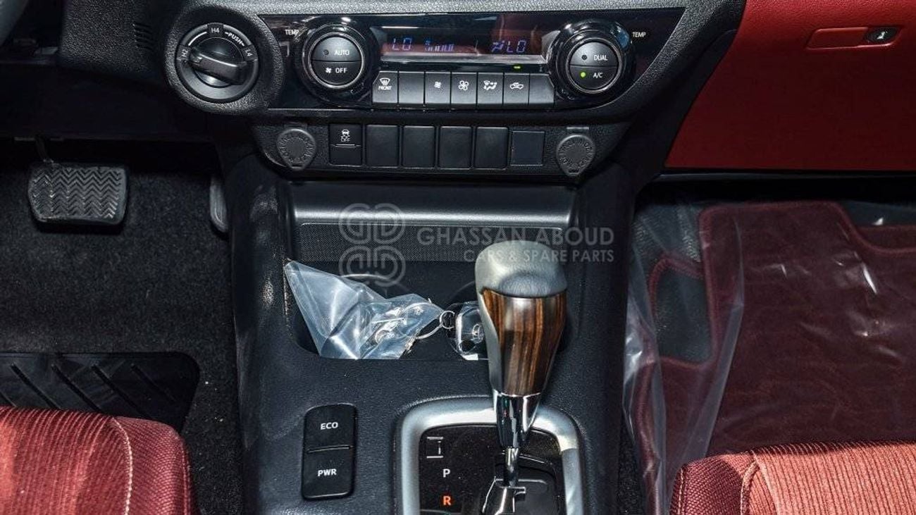 Toyota Hilux Double Cabin, 2.7L, 4x4