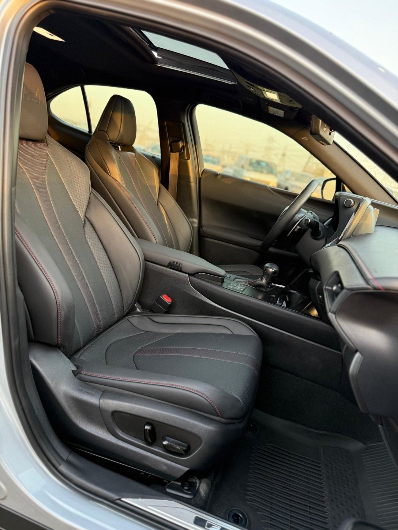 Lexus UX250h F-Sport Hybrid handling 2023 Full Option