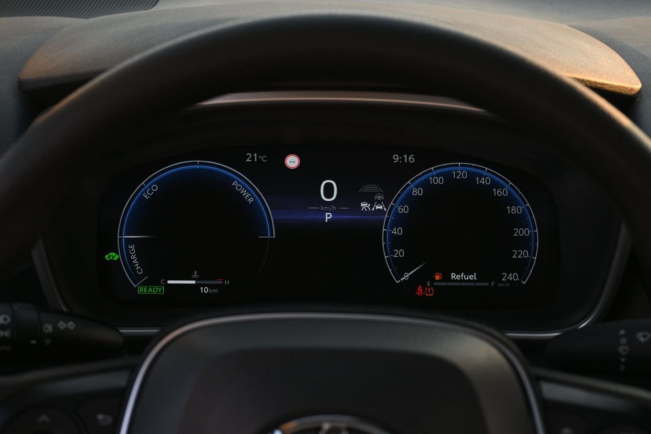 تويوتا ليفين Toyota Levin Luxury 1.8L Hybrid, FWD Model 2025