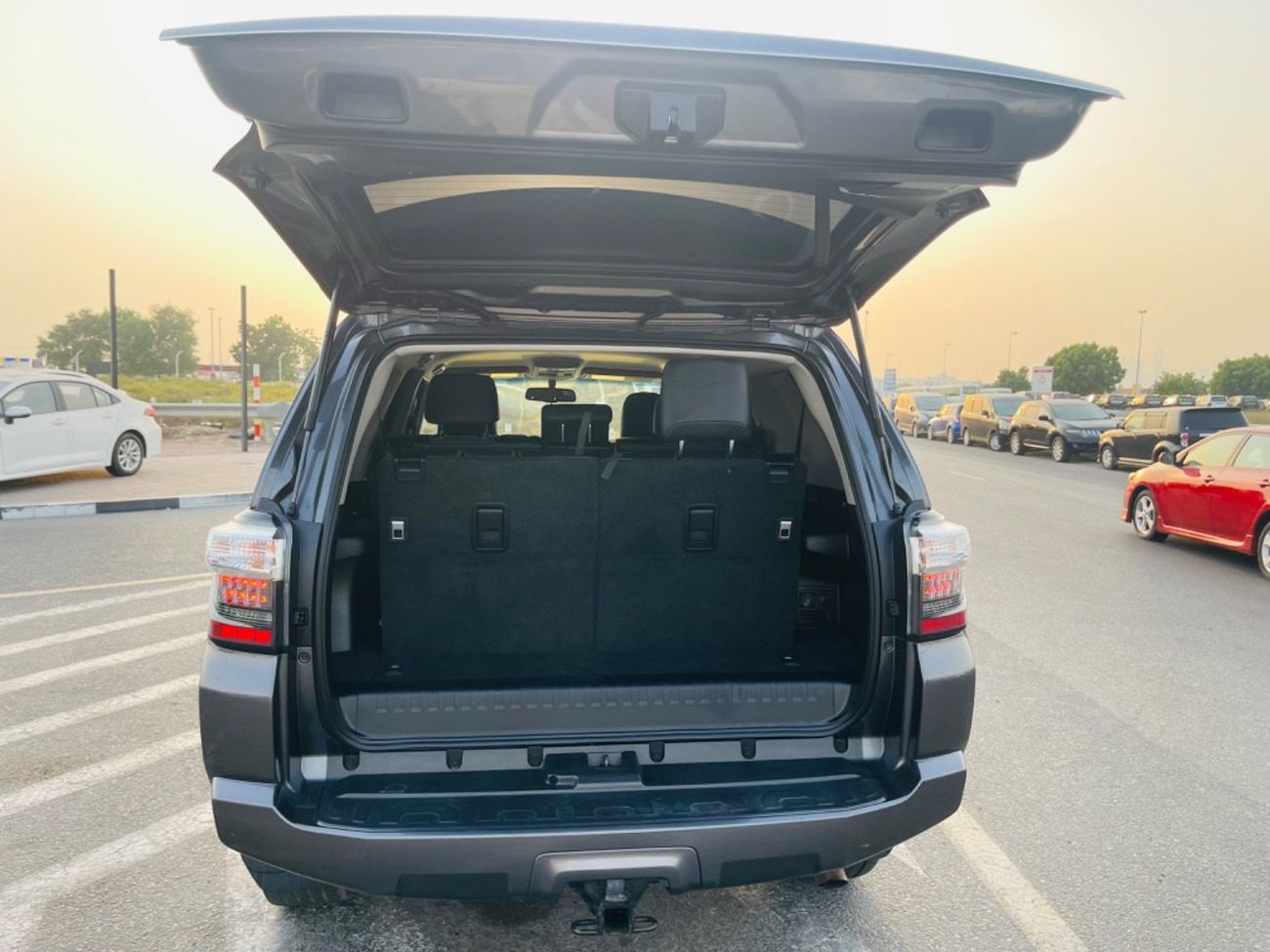 تويوتا Runner4 Leather