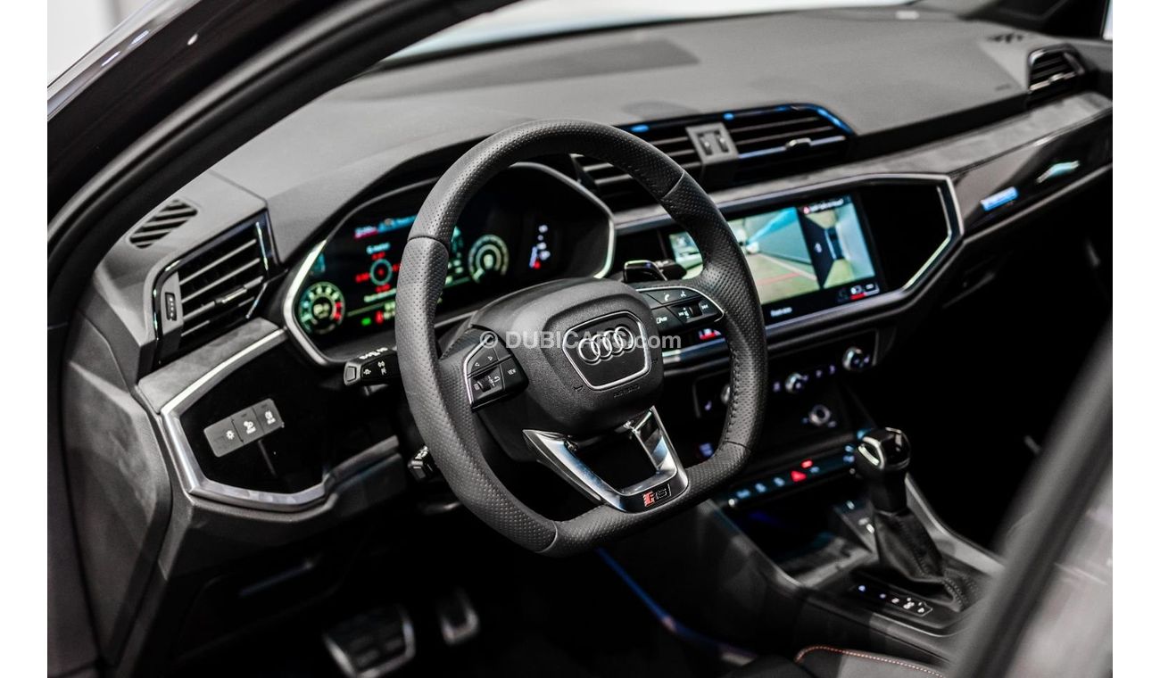 Audi RS Q3 TFSI quattro 2022 Audi RS Q3, 2025 Audi Warranty + 2027 Audi Service Contract, Low KMs, GCC