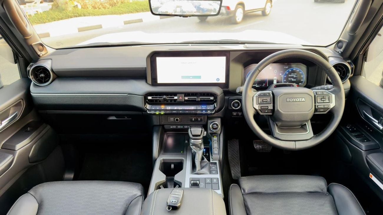 تويوتا برادو KAKADU | BRAND NEW CONDITION | 360 VIEW CAMERA | ELECTRIC HEATED & MEMORY SEATS | AT | PANORAMIC SUN