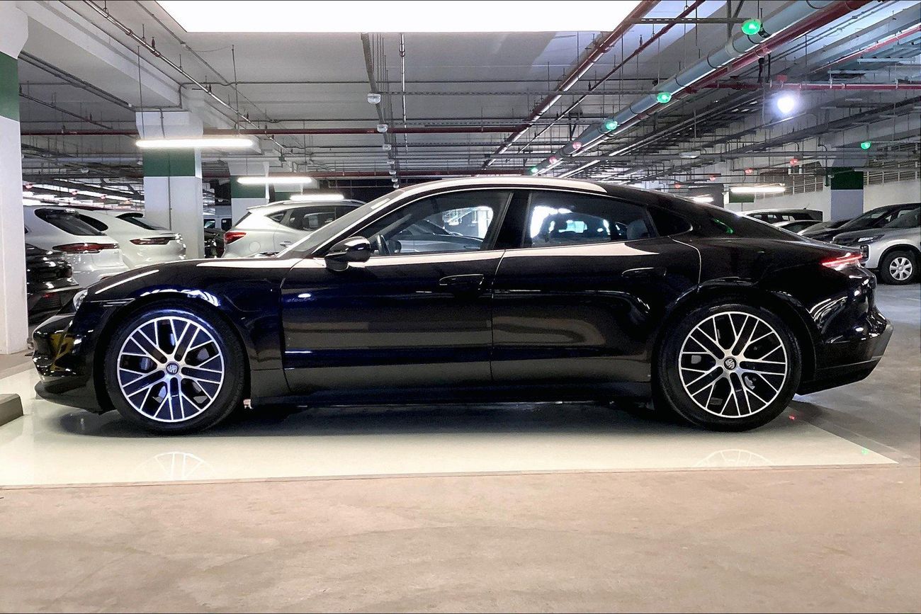 بورش تايكان Taycan | National Day Celebration | شامل الضمان | 0 ﺪﻔﻋﺓ ﺃﻮﻟﻯ