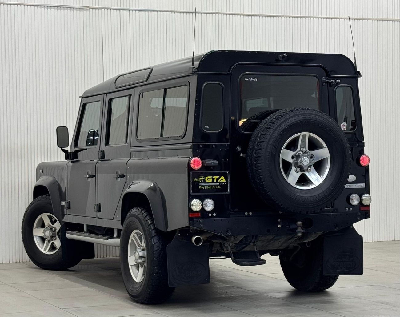 Land Rover Defender SVX 100 60th Anniversary  2009 Land Rover Defender SVX 110 60th Anniversary, Full Land Rover Service